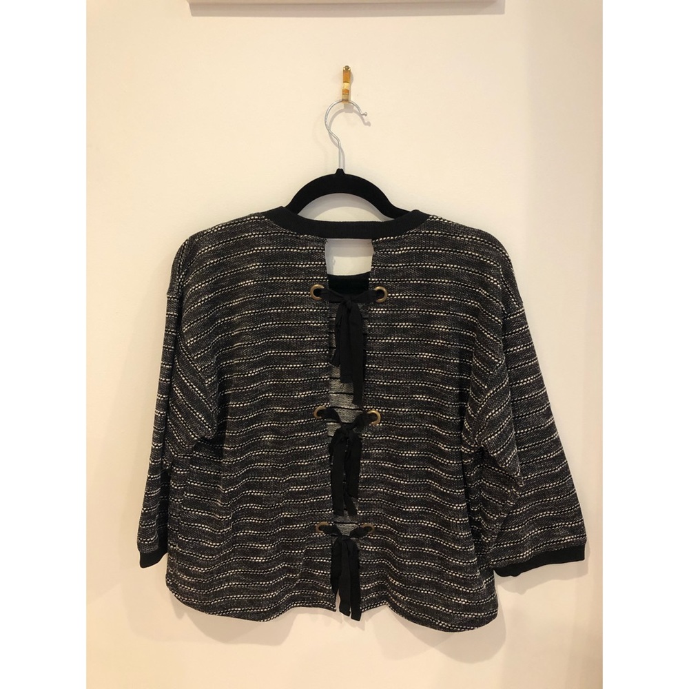 Cropped Sweater with tie open back